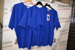 *3x Teddy Rose Blue Pleated Blouse Size: M