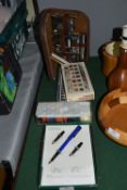 Artistas Paints, Pens, and Travel Brush Set