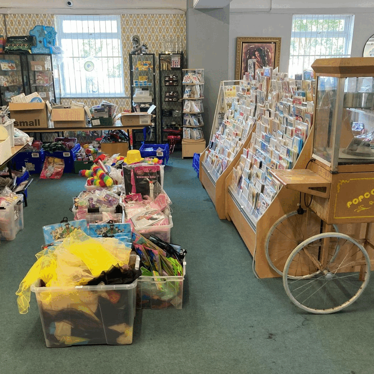 Online Timed Auction Ending Wednesday 18th June 10.30am (Staggered) General Household and