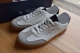 *Penguin Trainers Size: 7