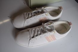 *Ted Baker White Trainers Size: 8 (preworn)