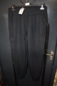 *Mondetta Women’s Black Trousers Size: M