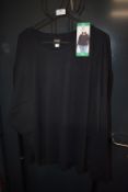 *Jezebel Women’s Black Long Sleeve Top Size: XL