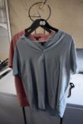 *2x Hilary Radley Pullovers Size: L