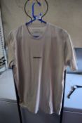 *Aeropostale Men’s Cream T-Shirt Size: L