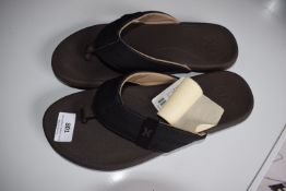 *Flipflops Size: 9 (preworn)