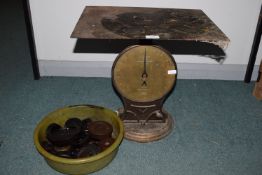 Salters Trade Spring Balance No.50t plus Assorted Weights