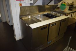 *Polar Refrigerated Pizza/Salad Preparation Unit over Three Lockers