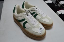 New Look Comfort Trainers Size: 3