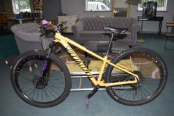 8736 - Cosmetics and Household