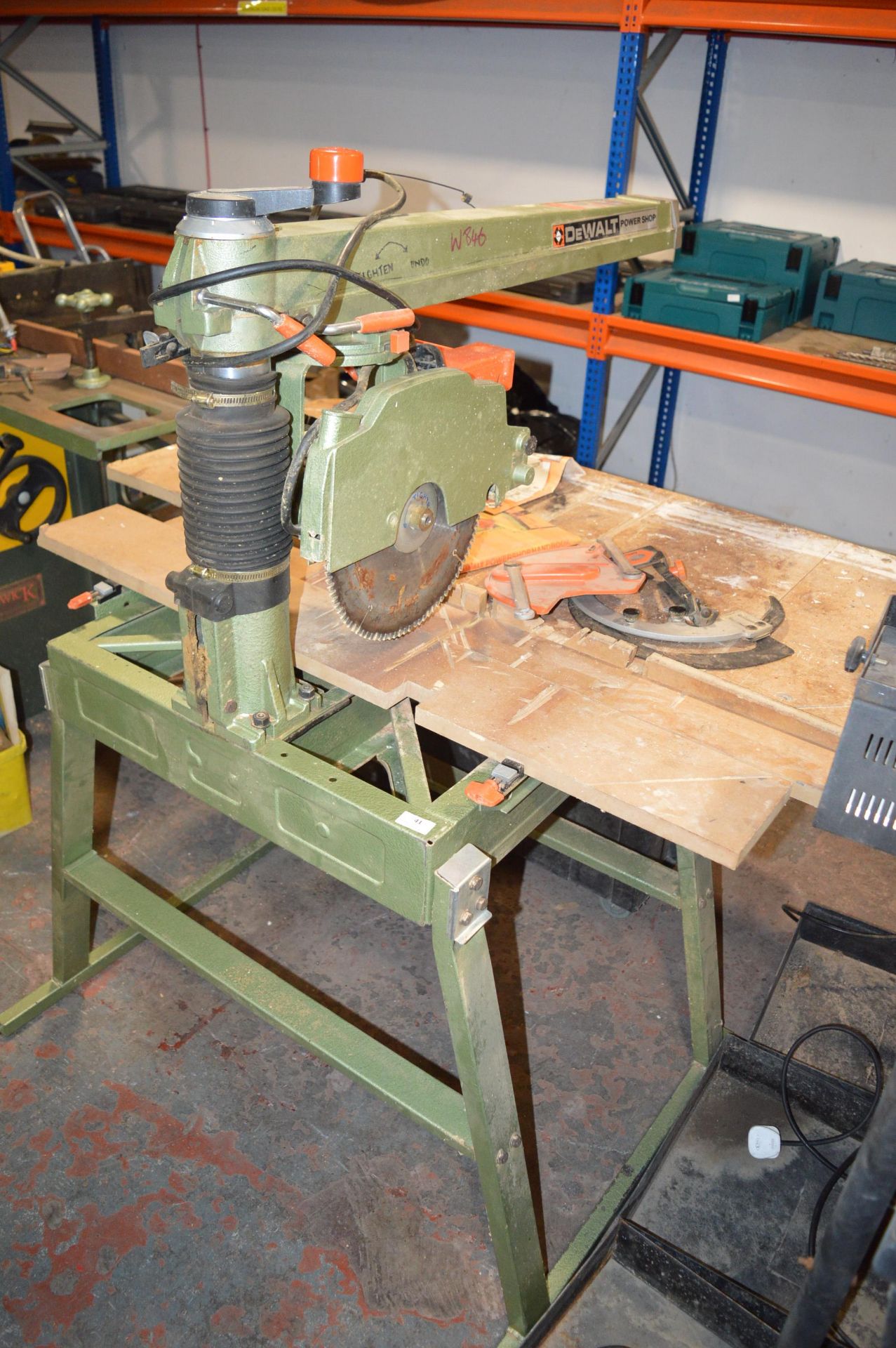 Dewalt Power Shot DW1751 Radial Arm Saw