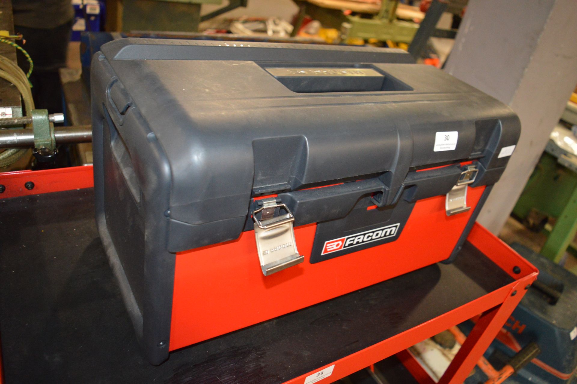 Facom Toolbox Containing Assorted Electricians and Other Tools - Image 3 of 3
