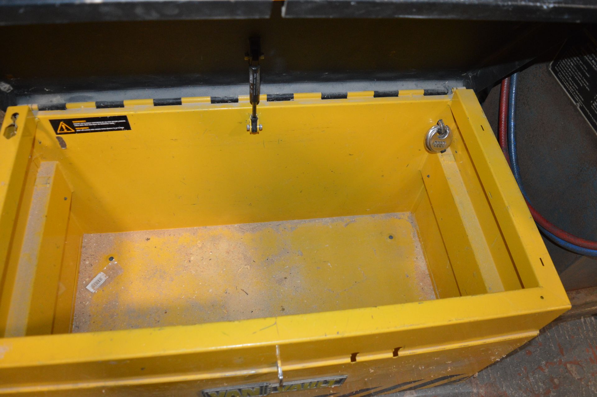 Van Vault - Image 2 of 2