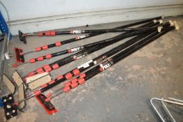 Nine Zip Pole Plasterboard Poles