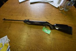 SMK .22 Break-Barrel Air Rifle .22 Classic Wood Stock with Checkering and Iron Sights, Break