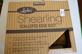 *Kirkland Signature Ladies Scalloped Edge Boots Size: 4