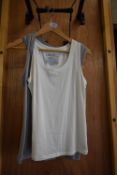 *3x Assorted Tank Tops Size: M