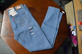 *Levi’s 311 Shaping Skinny Jeans Size: 31x32