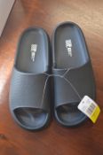 *32 Degrees Cool Black Cushion Slides Size: S