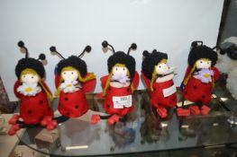 *5x Ladybug Shelf Dolls