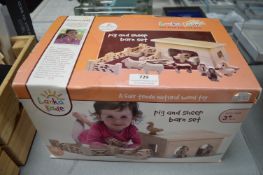 *Lanka Kade Pig & Sheep Wooden Barn Set RRP: £62.50