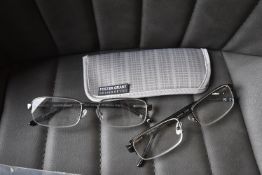 *2x Foster Grant Reading Glasses