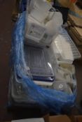 *Pallet of Plastic Containers & Lids