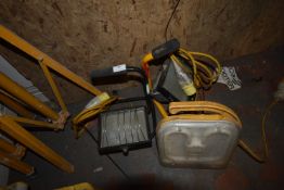 *3x 110v Work Lights