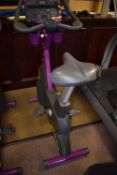 Life Fitness Upright Bike