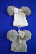 *2x Infant’s Bobble Hats Size: Newborn to 12 months