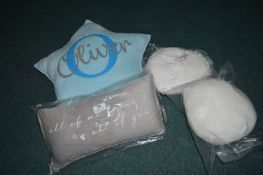 *4x Assorted Cushions