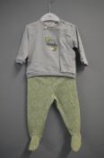 *Mayoral Newborn 2pc Day Suit Size: 4-6 months