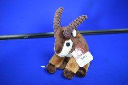 *Charlie Bear Cuddle Cubs Mountain Goat