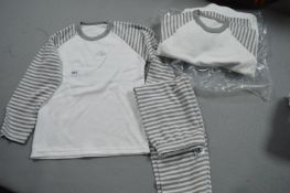 *3x Grey & White Pyjama Sets Size: 2-3 years