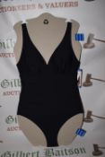 *DKNY Women’s Black Swimsuit Size: 10