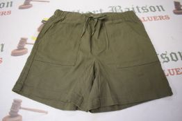 *Women’s Olive Green 97% Cotton Shorts Size: S