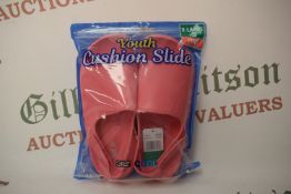32 Degrees Cool Youth’s Pink Cushion Sliders Size: 3-4