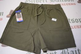 *Women’s Olive Green 97% Cotton Shorts Size: L