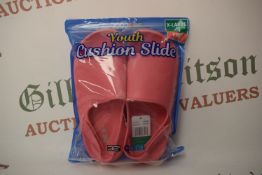 32 Degrees Cool Youth’s Pink Cushion Sliders Size: 3-4
