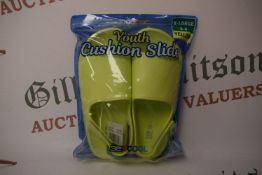 32 Degrees Cool Youth’s Lime/Yellow Cushion Sliders Size: 3-4