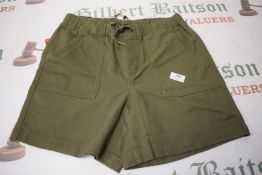 *Women’s Olive Green 97% Cotton Shorts Size: M