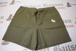 *Women’s Olive Green 97% Cotton Shorts Size: XL