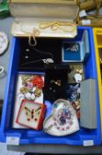 Vintage Costume Jewellery, Brooches, etc.