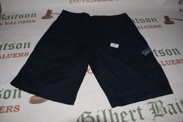 *Union Bay Men’s Navy Cargo Shorts Size: 32