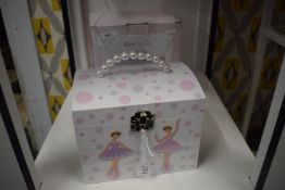 *White Musical Ballerina Jewellery Box with Pearl Effect Handle
