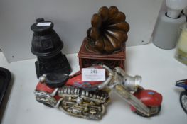 3x Novelty Moneyboxes