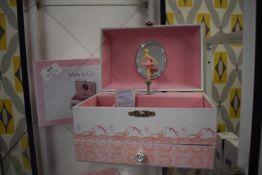 *Musical Ballerina Jewellery Box