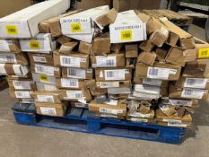 Pallet of approx 75+ blinds in various sizes mainly a stock undelivered or wrong size - Collection
