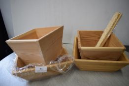 *4x Assorted Bamboo Serving Dishes, and Serving Utensils