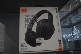 *JBL Noise Cancelling Bluetooth Headphones